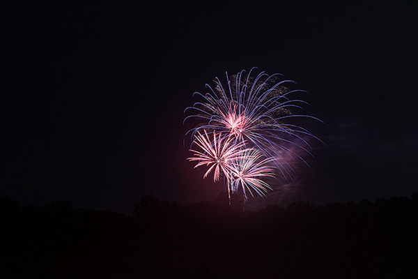 %_tempFileNamefireworks4july2019_3741%