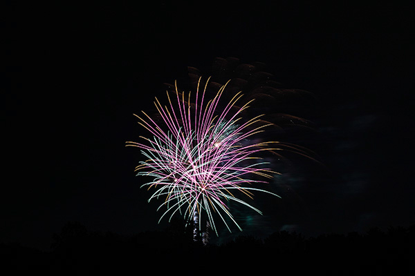 %_tempFileNamefireworks4july2019_3816%