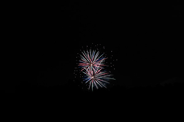 %_tempFileNamefireworks4july2019_3854%