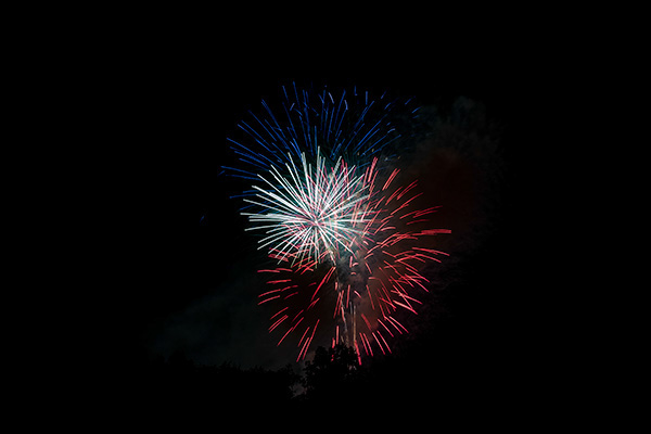 %_tempFileNameBelAirFireworks2022_6792%