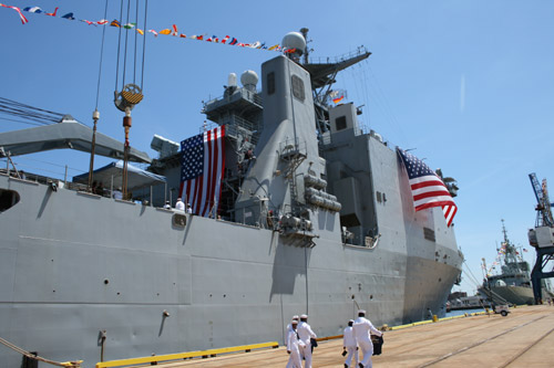 USS Fort McHenry