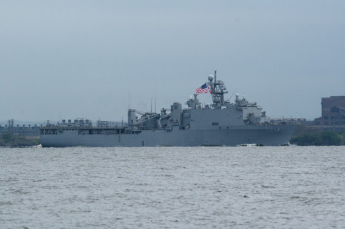 USS Fort McHenry